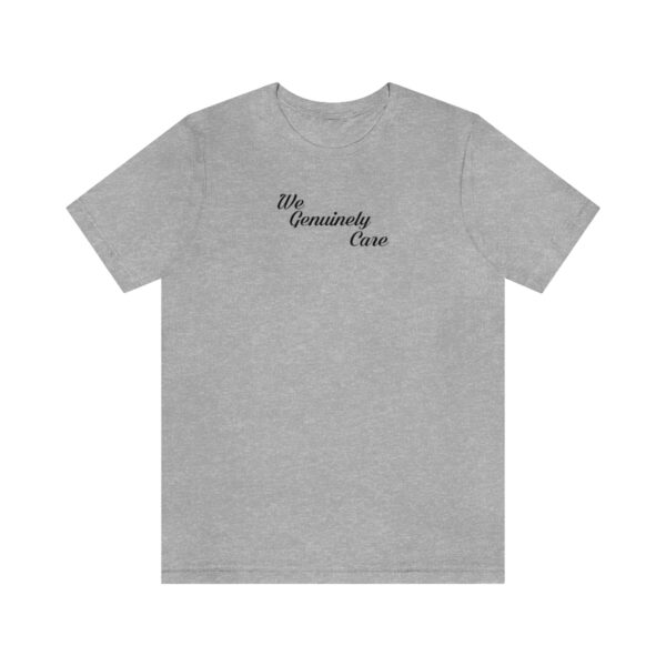 A gray t-shirt with the words " community class ".